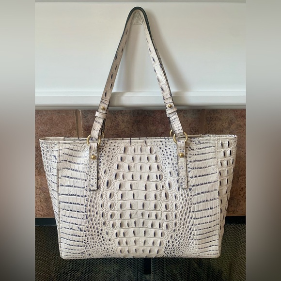 2 ITEMS HTF Brahmin Marble (navy) Medium Asher tote with Anna clutch/wristlet - Picture 3 of 16